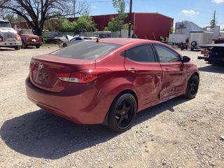 2013 Hyundai Elantra GLS - Exterior Rear Right Corner Image